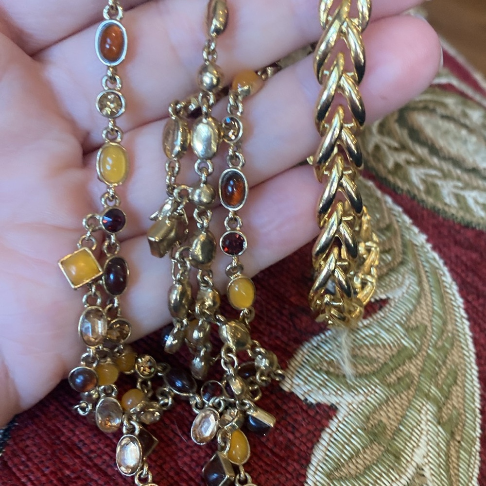 Cute necklace and vintage gold tone bracelet. (KK) - Picture 9 of 9